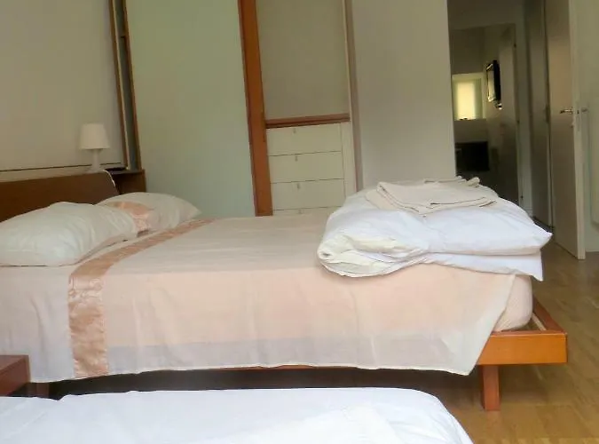 Apartment Wellnessinnrome Shortlet *